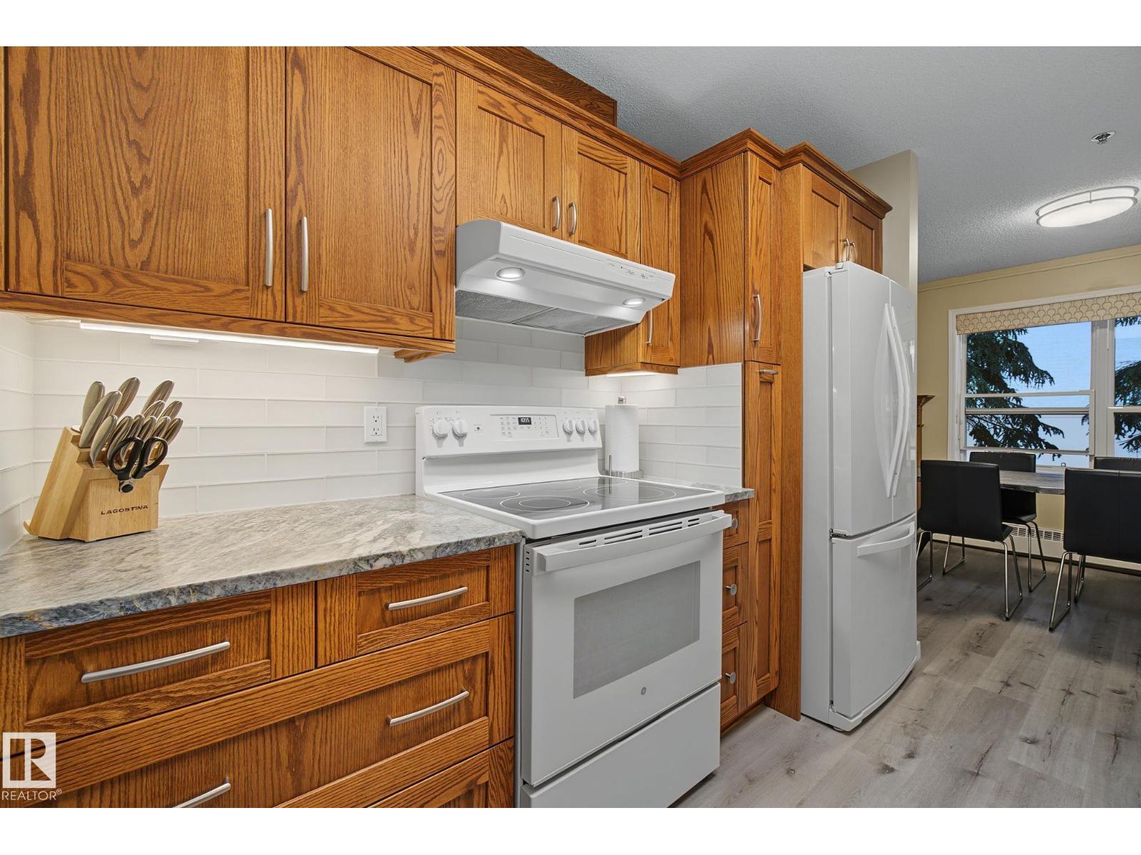 #105 17511 98A AV NW - 19