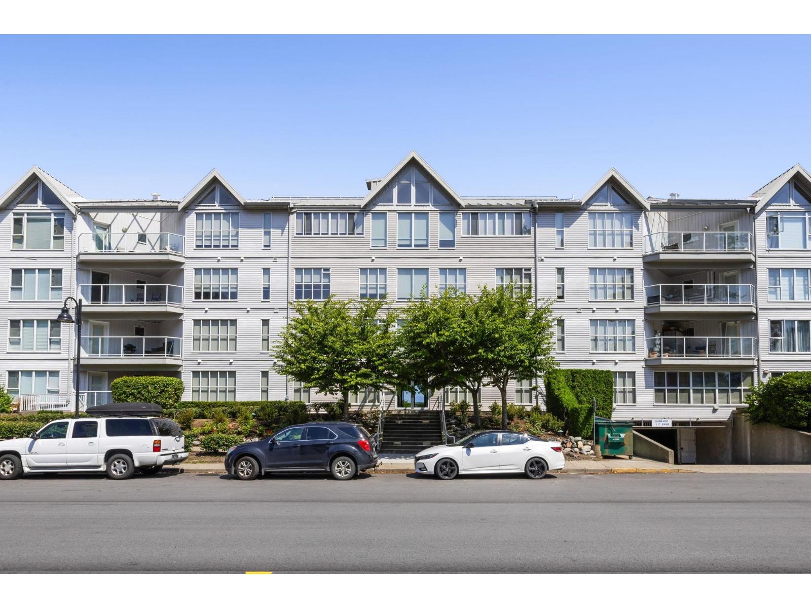 410 328 ESPLANADE AVENUE, Harrison Hot Springs, Harrison Hot Springs
