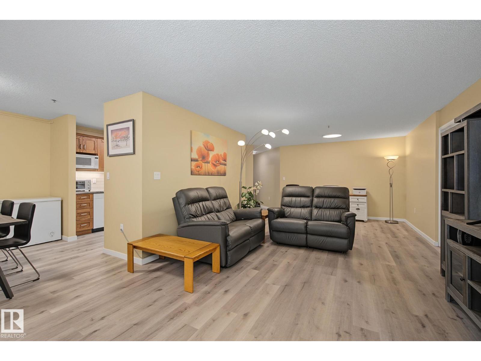 #105 17511 98A AV NW - 16