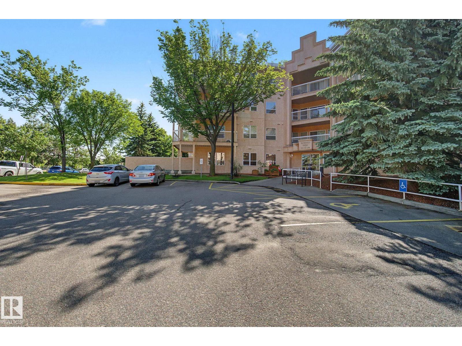 #105 17511 98A AV NW - 53
