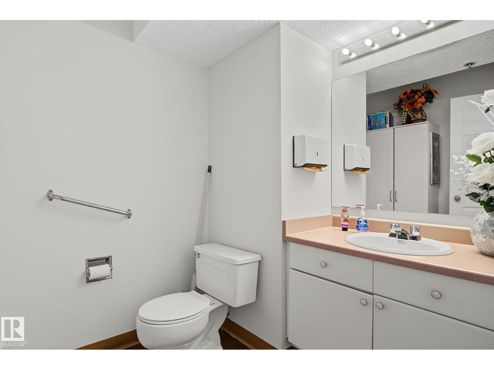 #105 17511 98A AV NW - 47