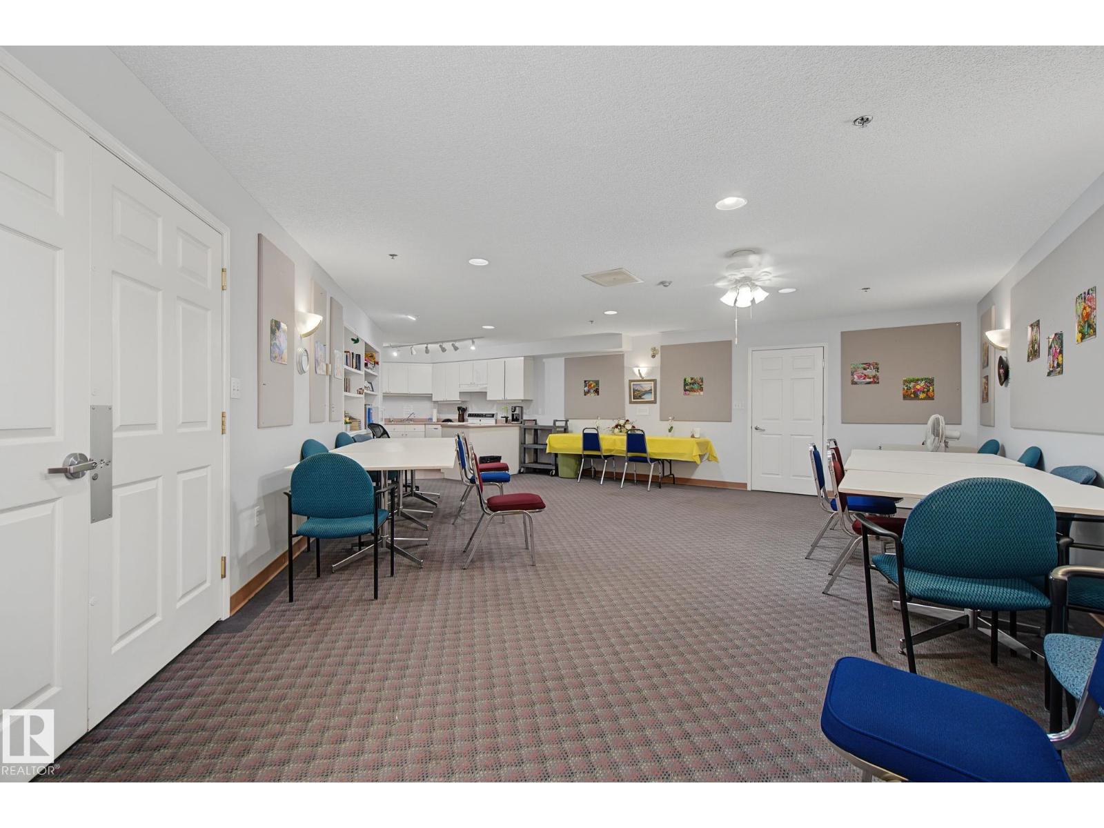 #105 17511 98A AV NW - 44