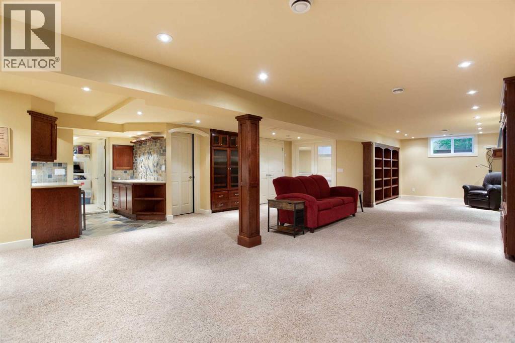 5028 Vanstone Crescent NW - 23