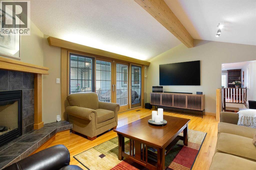 5028 Vanstone Crescent NW - 13