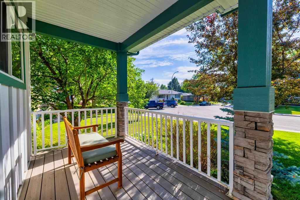 5028 Vanstone Crescent NW - 27