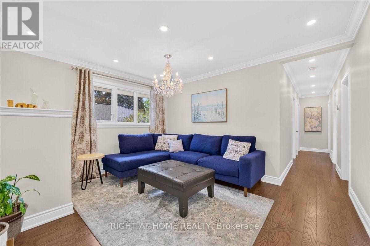 90 RENAULT CRESCENT - Image 15