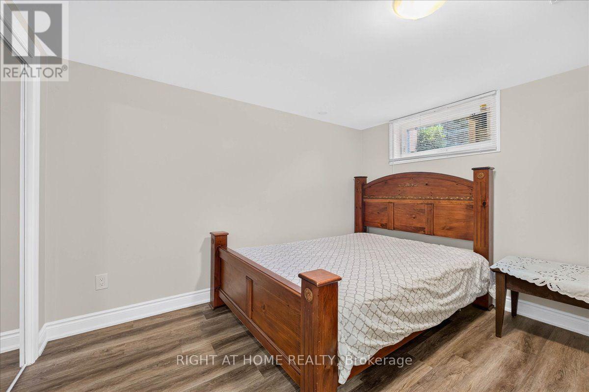 90 RENAULT CRESCENT - Image 36