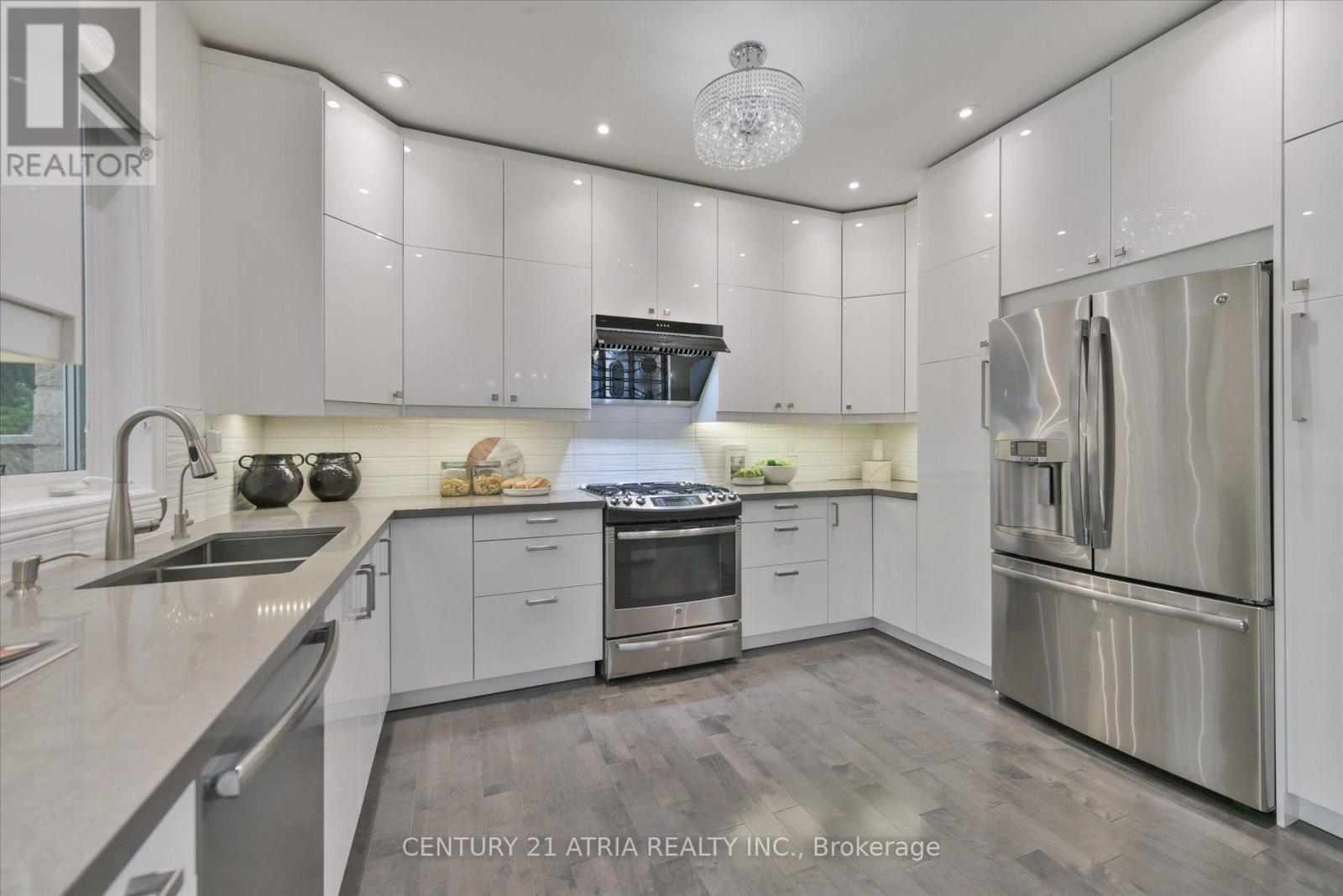 94 MERTON STREET - Image 17