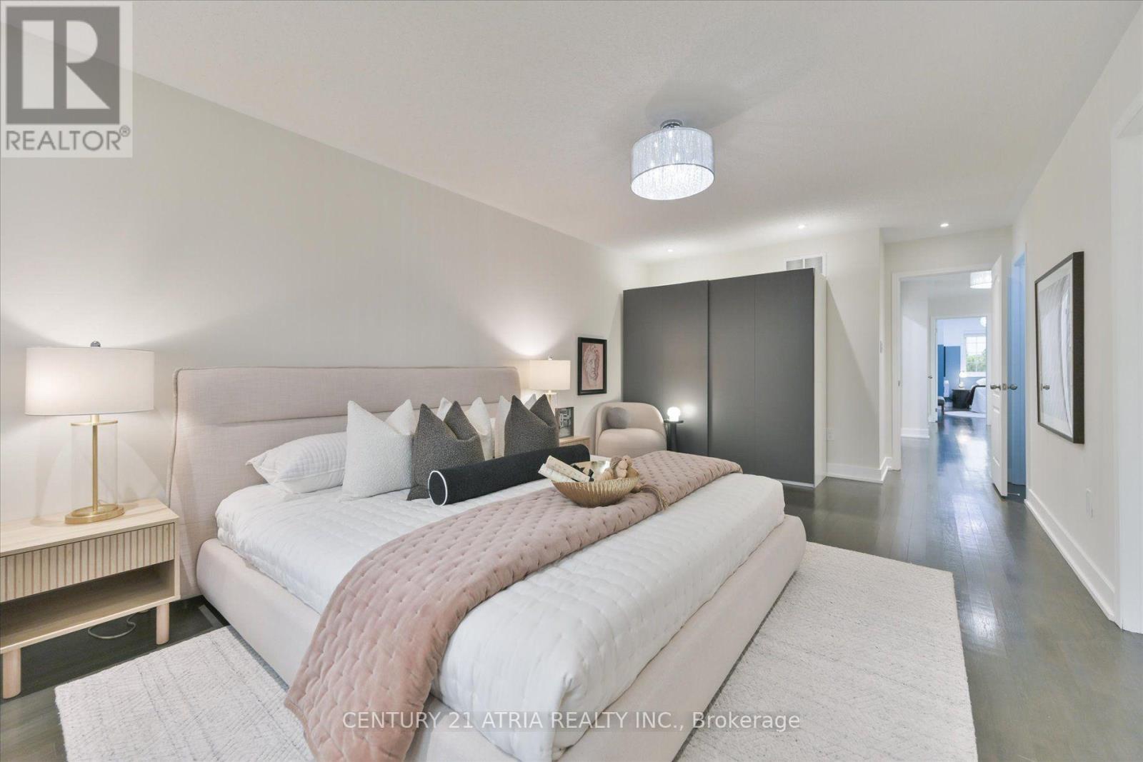 94 MERTON STREET - 24