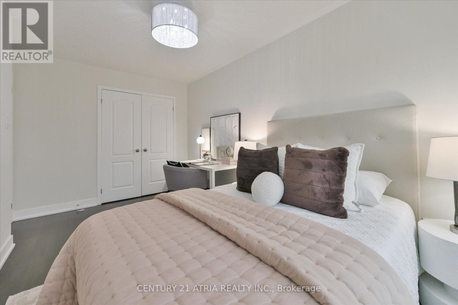 94 MERTON STREET - 31