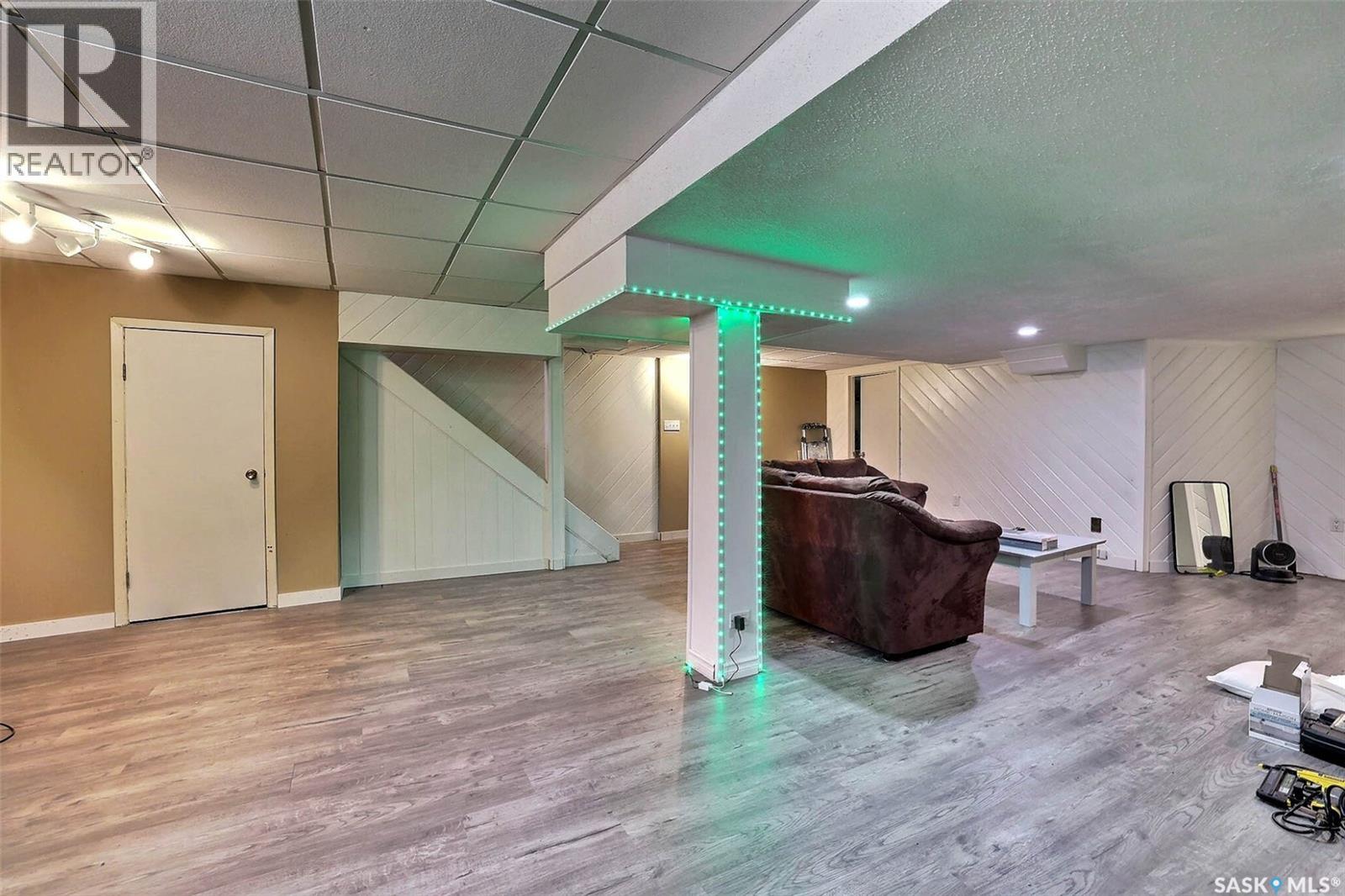 122 Edenwold CRESCENT - 21