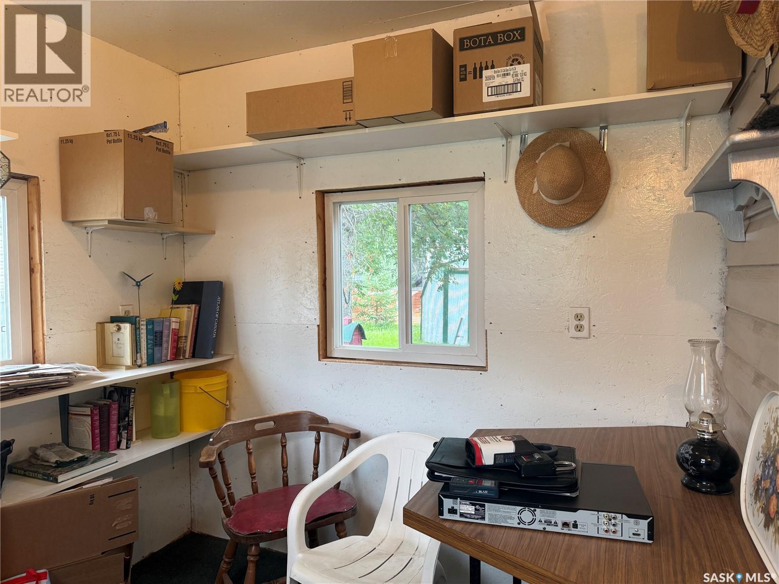 C15 1455 9th AVENUE NE - 11