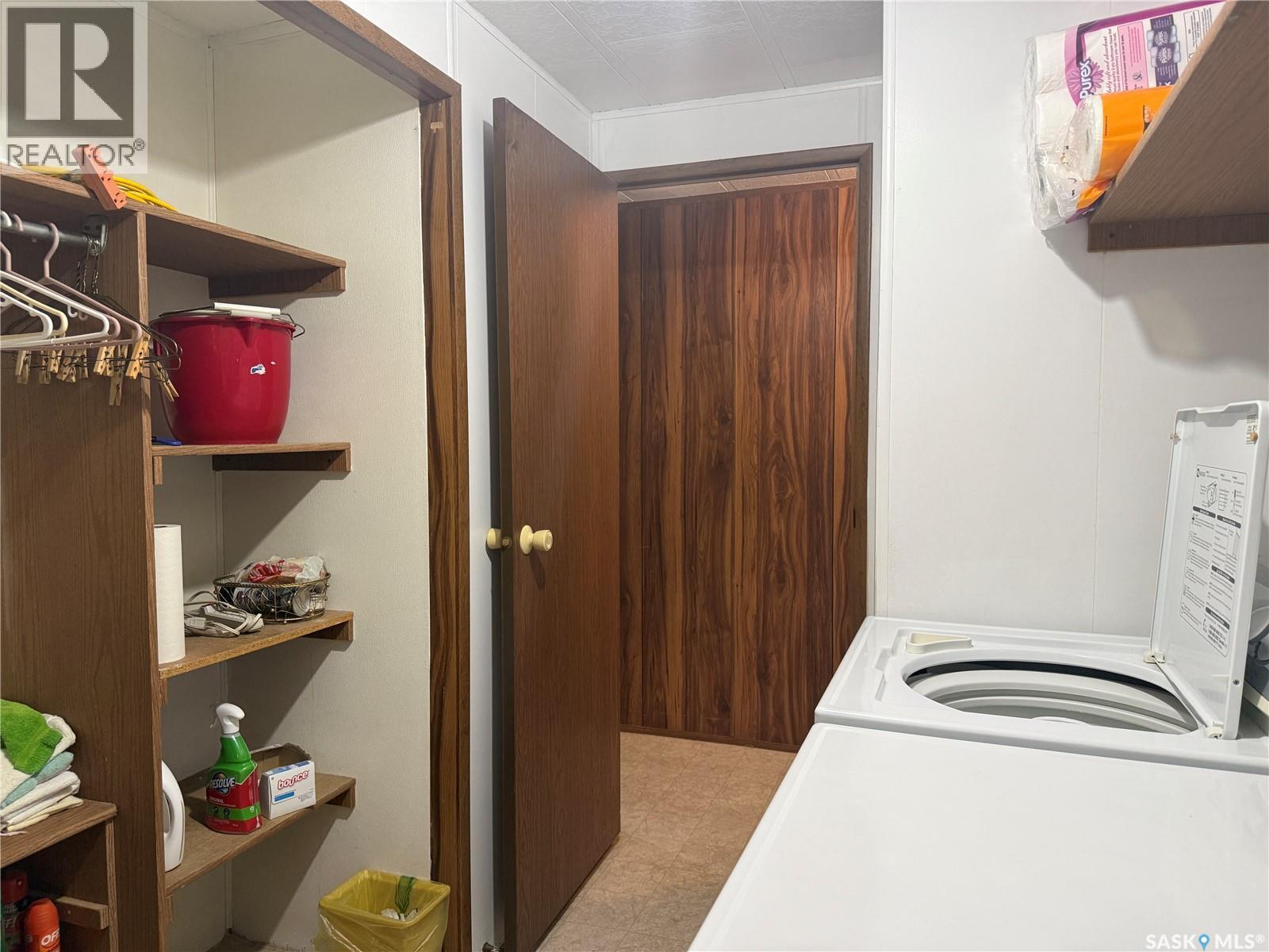 C15 1455 9th AVENUE NE - 27