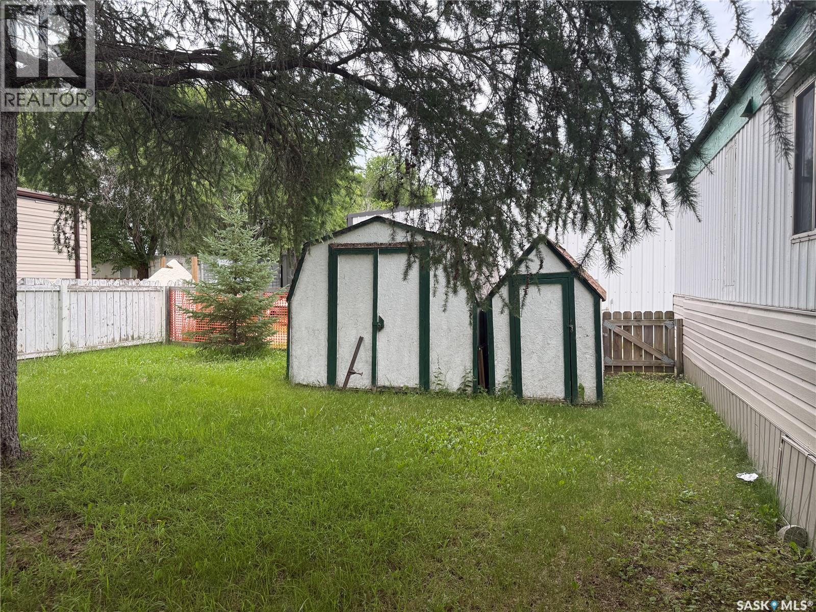 C15 1455 9th AVENUE NE - 5