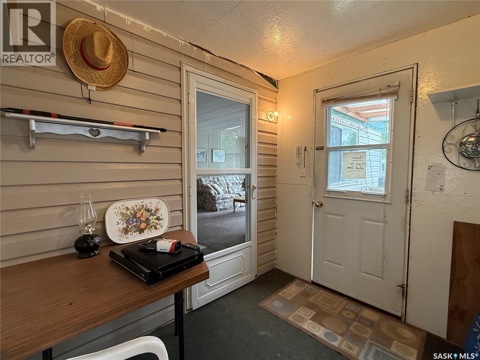C15 1455 9th AVENUE NE - 8