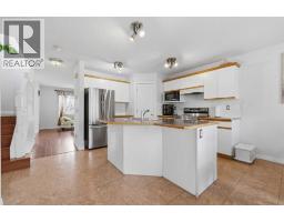 4pc Bathroom - 269 Tarington Close Ne, Calgary, AB T3J3Z2 Photo 6