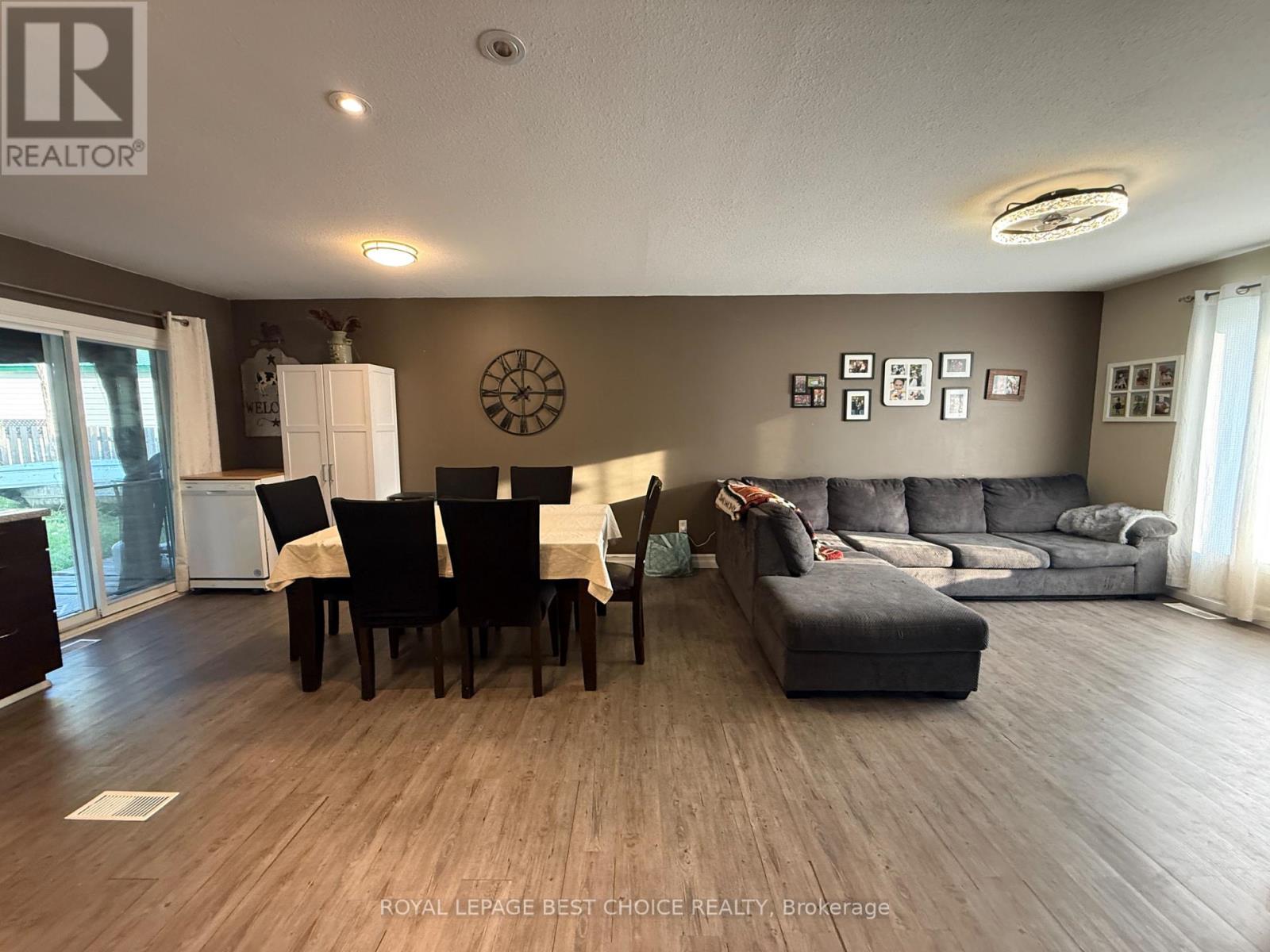 166 CARTER BOULEVARD - 8
