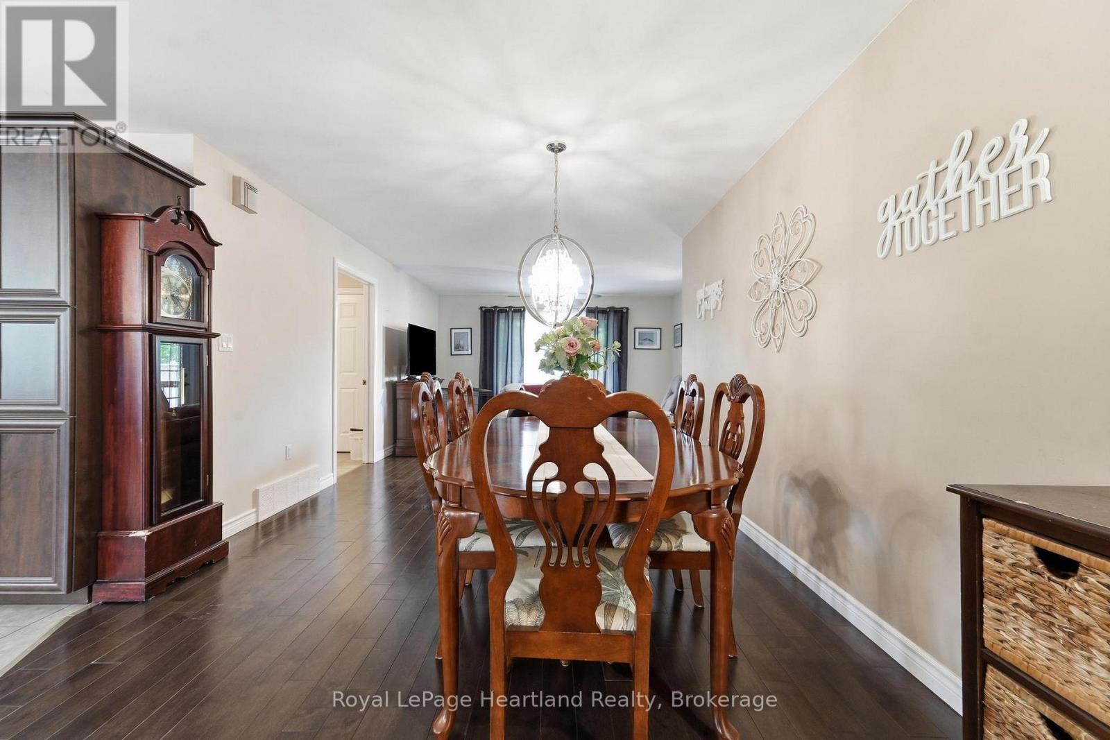 62 VICTORIA BOULEVARD - Image 11