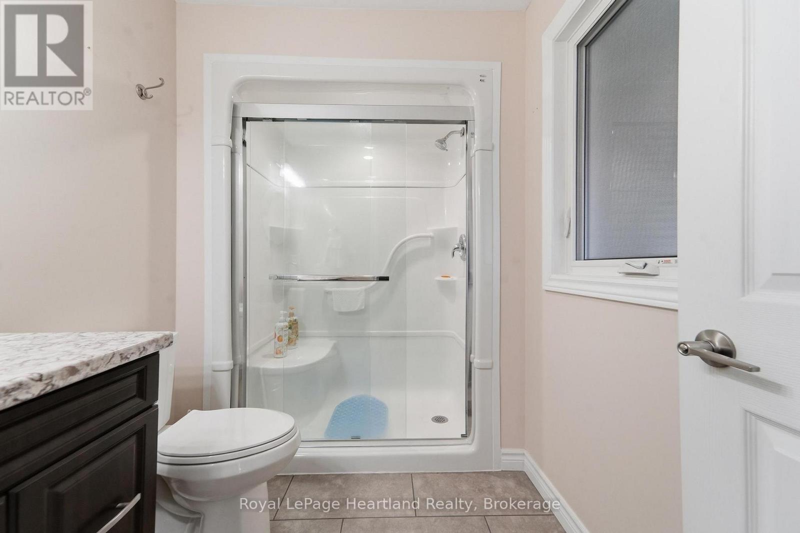 62 VICTORIA BOULEVARD - Image 23
