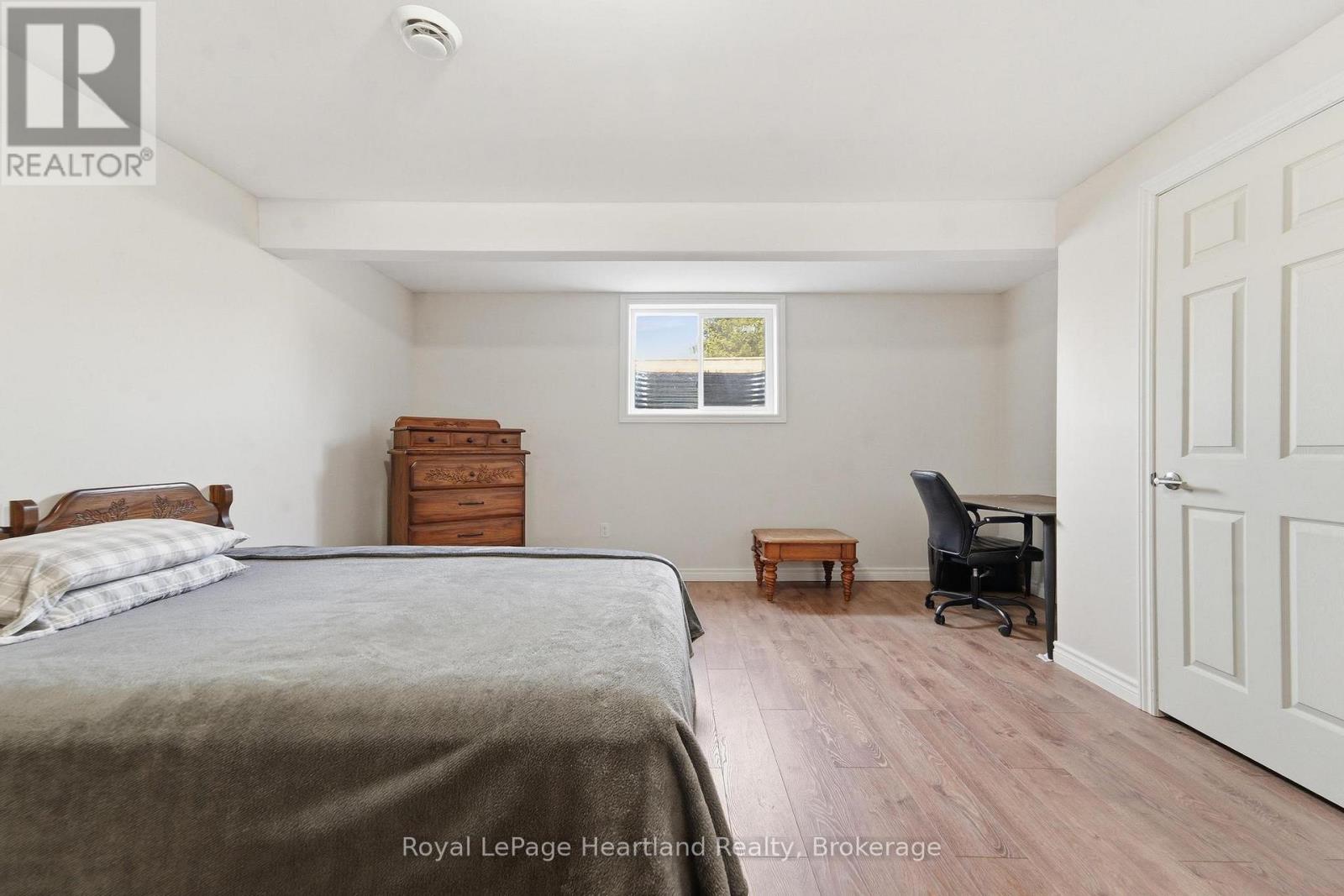 62 VICTORIA BOULEVARD - Image 37