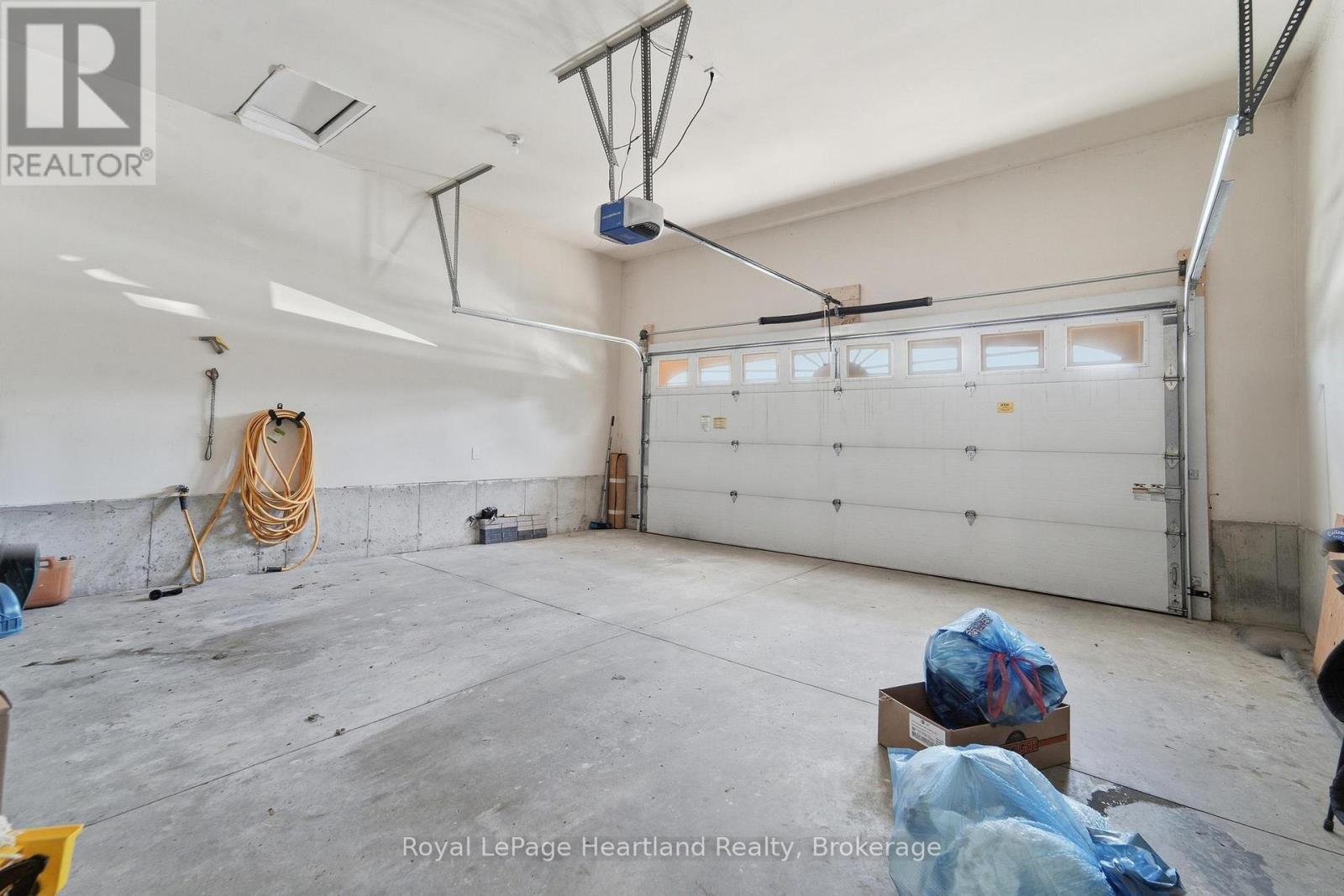 62 VICTORIA BOULEVARD - Image 40