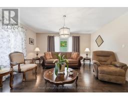 Living room - 62 Victoria Boulevard, Huron East, ON N0M1L0 Photo 7