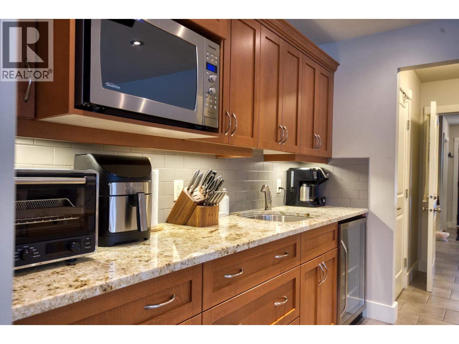 152 CLEARVIEW Crescent - 61