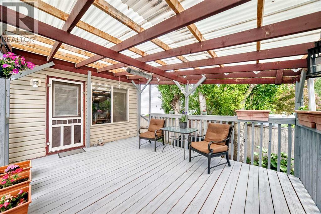 220 Shawbrooke Manor SW - 16