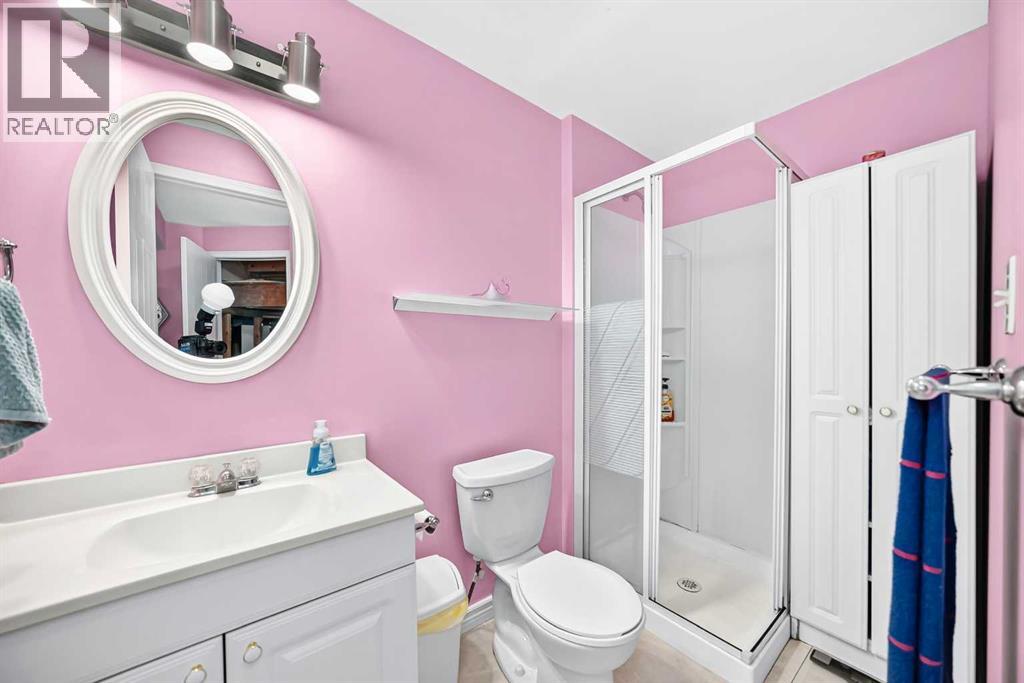 220 Shawbrooke Manor SW - 39