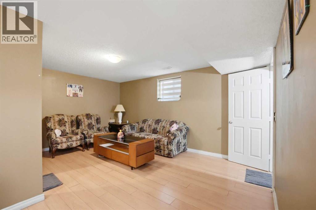 140 Tarawood Grove NE - 16