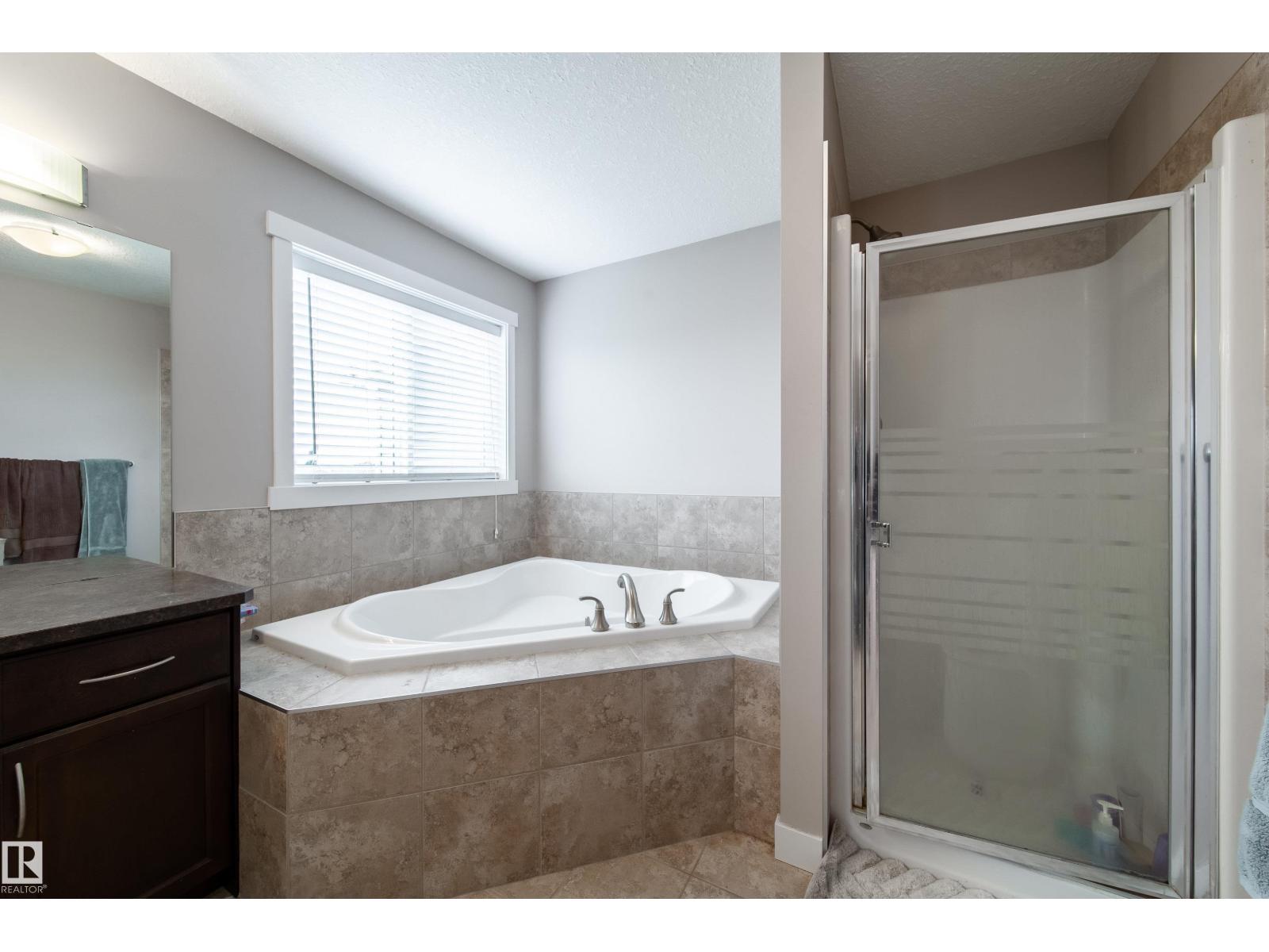 218 51A ST SW SW - 29