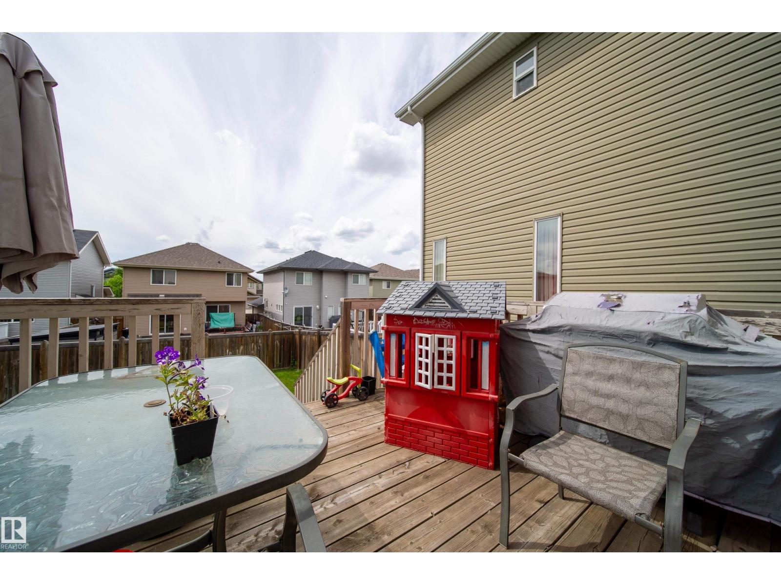 218 51A ST SW SW - 38