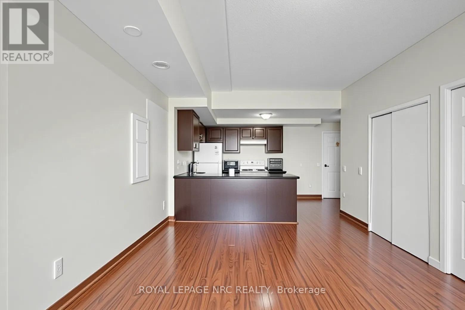 #PH 6 15 MAPLEWOOD AVENUE - 12