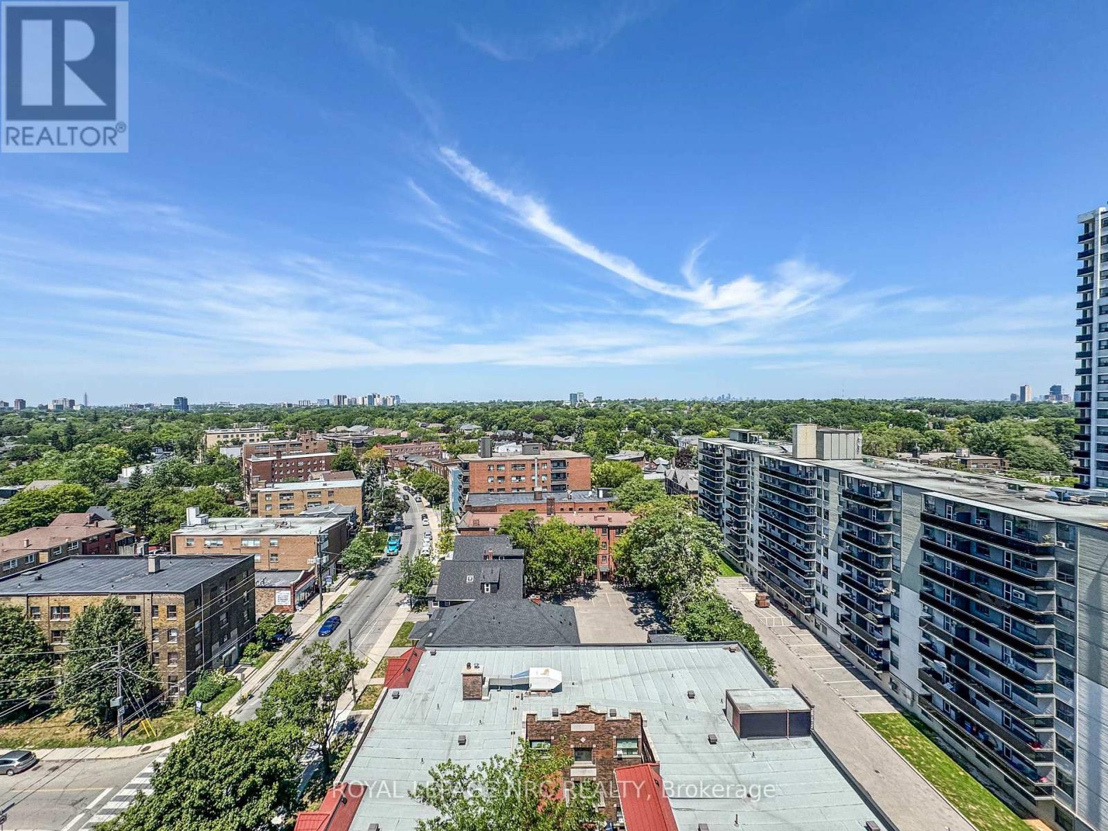 #PH 6 15 MAPLEWOOD AVENUE - 26