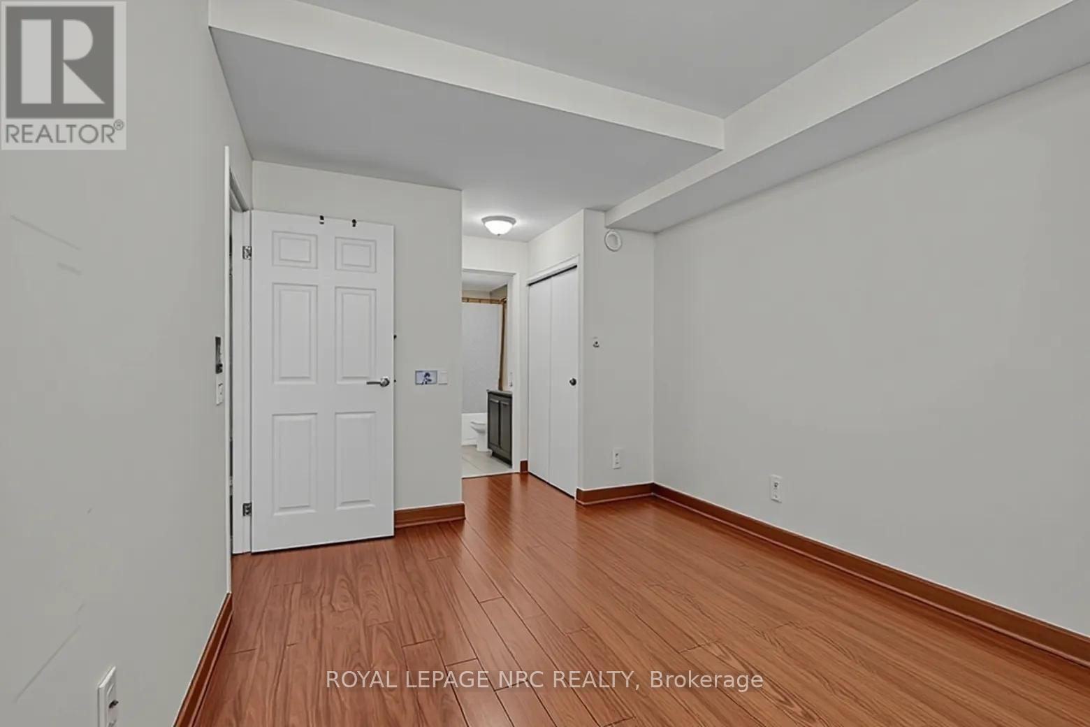 #PH 6 15 MAPLEWOOD AVENUE - 34
