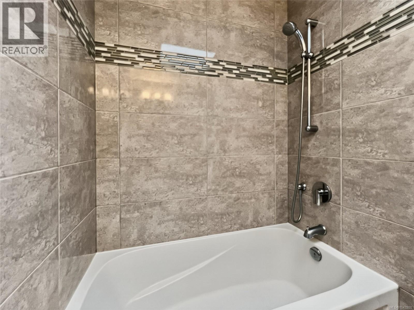  4378 Torrington Place, Saanich