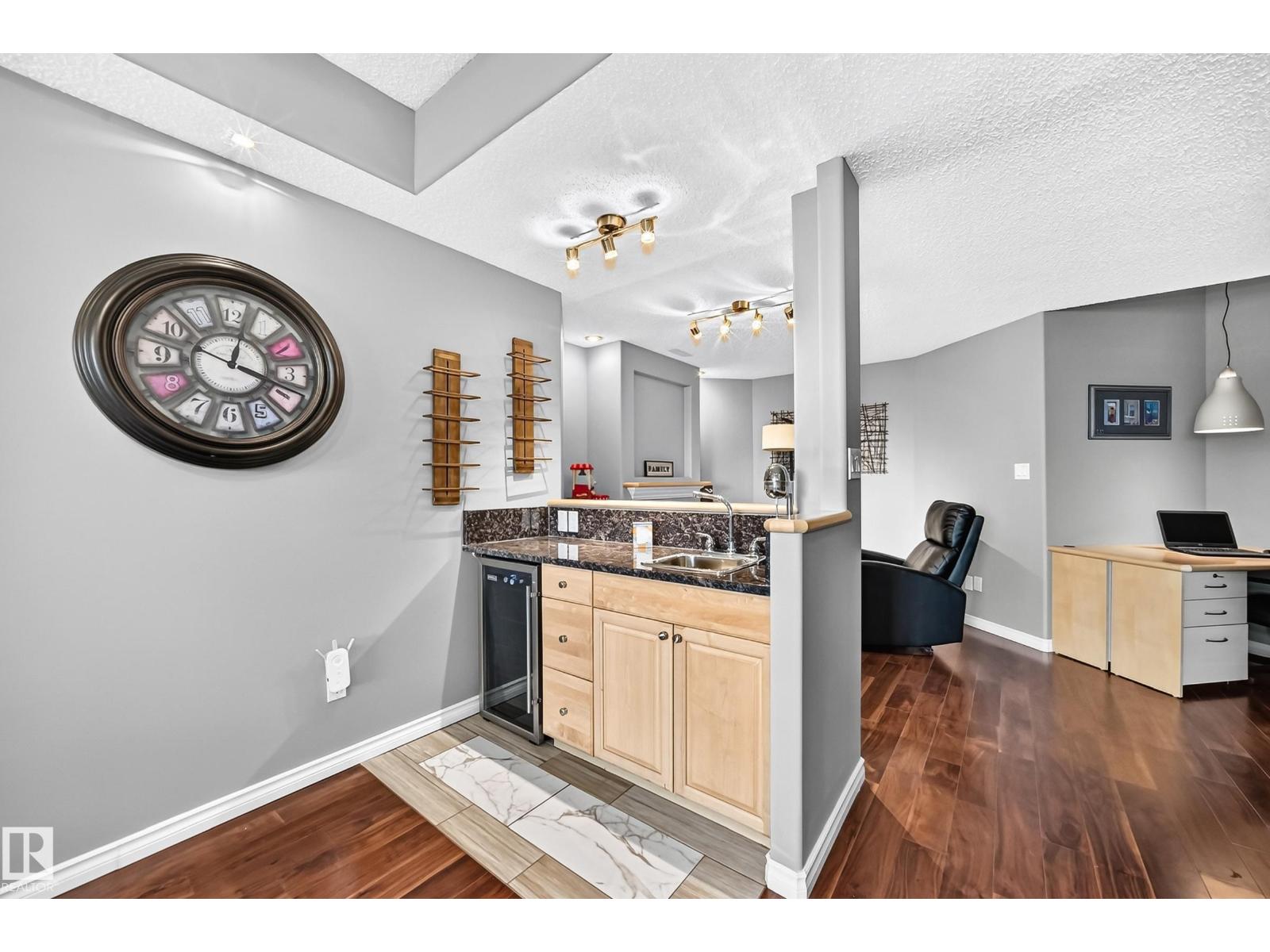 12720 Hudson WY NW NW - 41