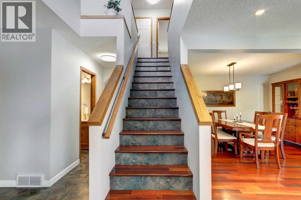 188 Mt Selkirk Close SE - Image 3