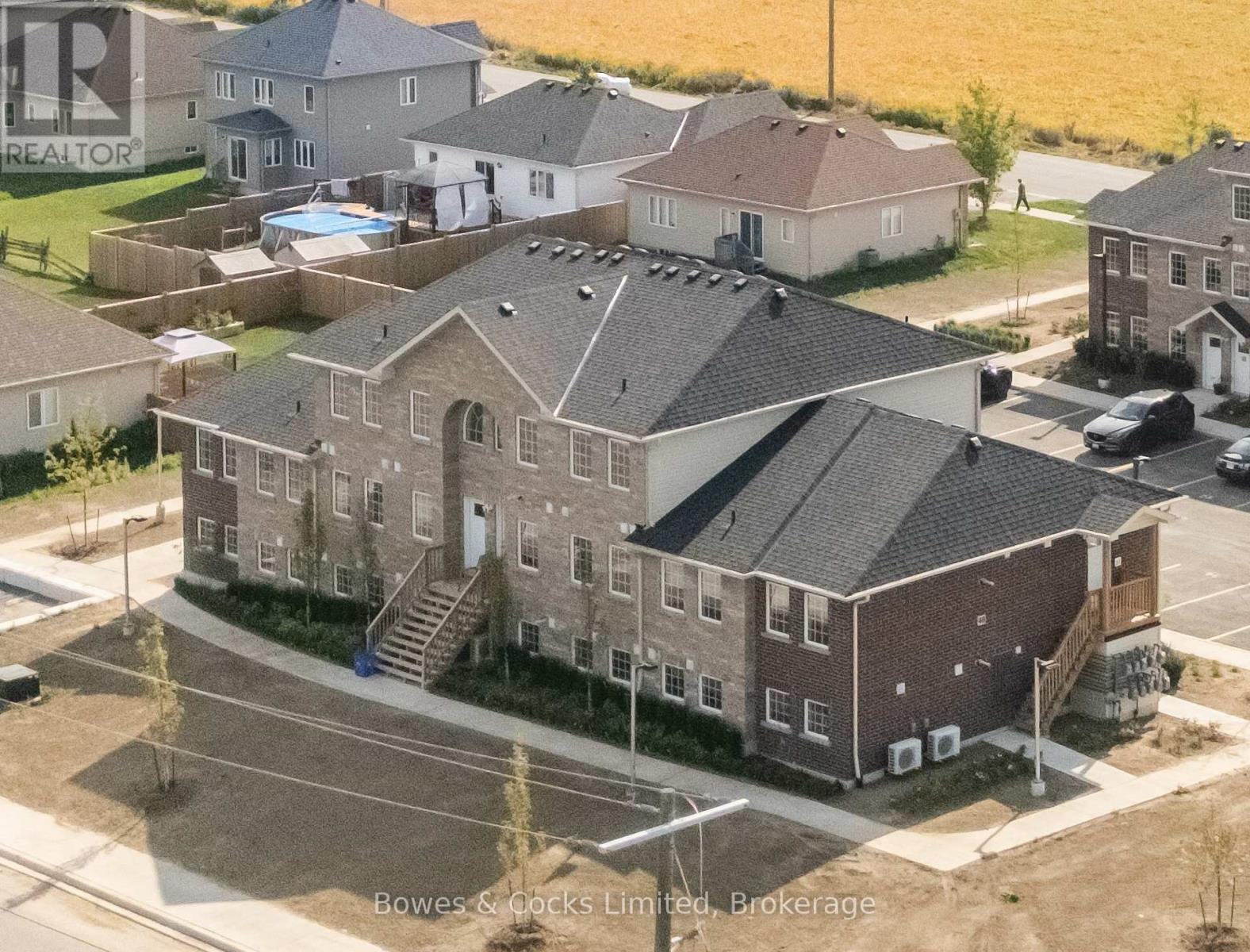 #206 48 MAPLE AVENUE - 15