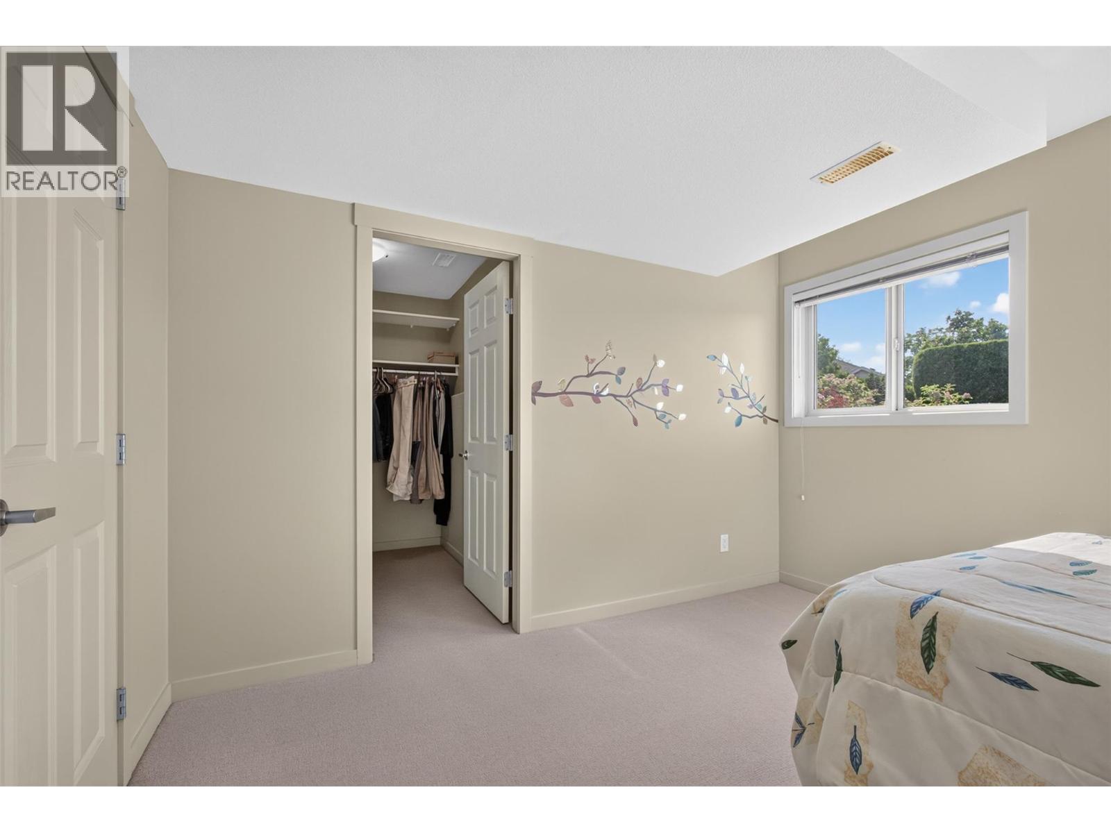  5034 South Ridge Drive, Kelowna
