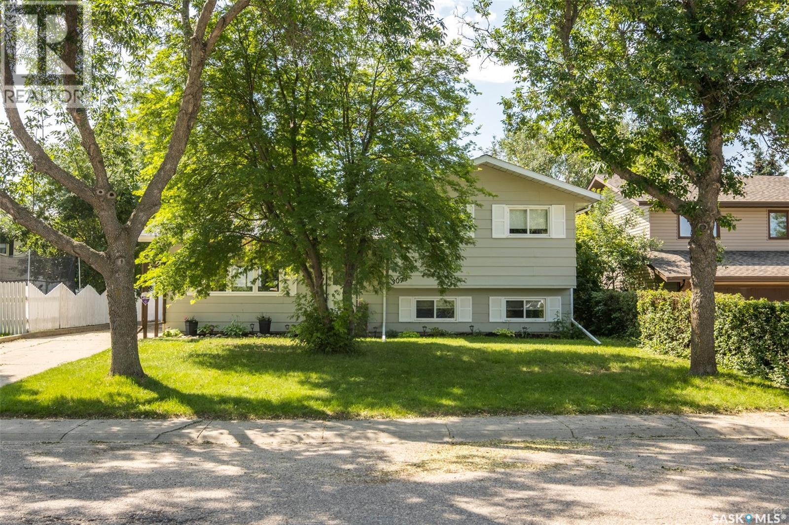 3075 Sherman DRIVE - 1