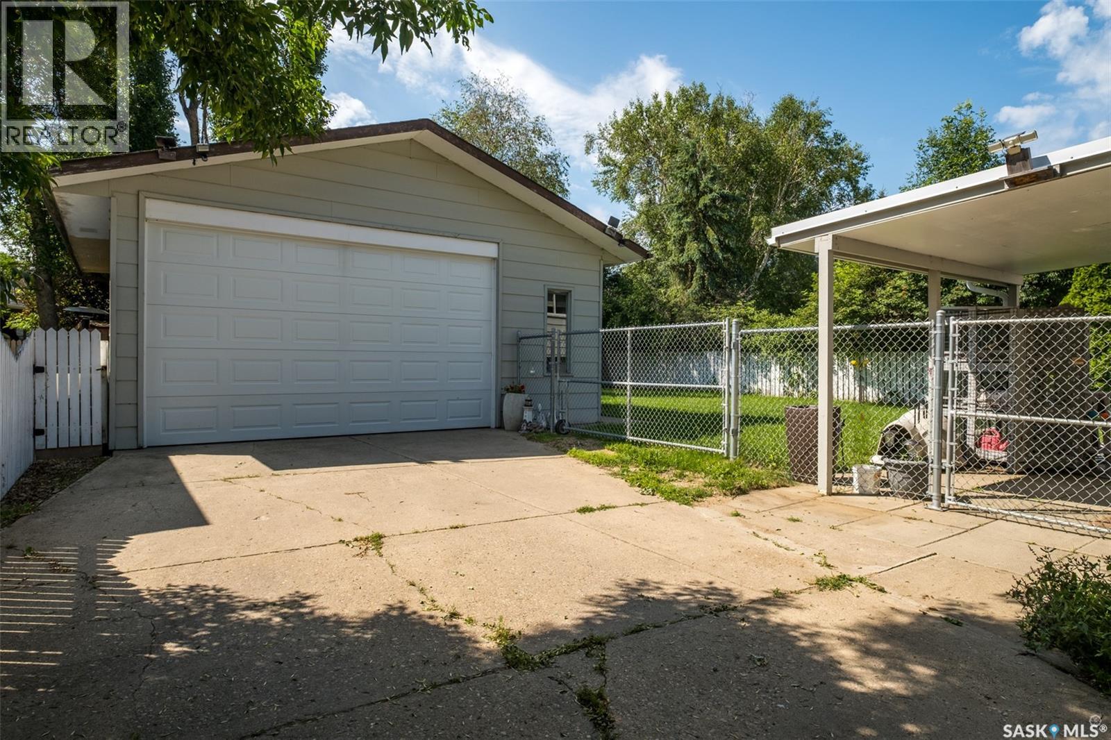 3075 Sherman DRIVE - 28