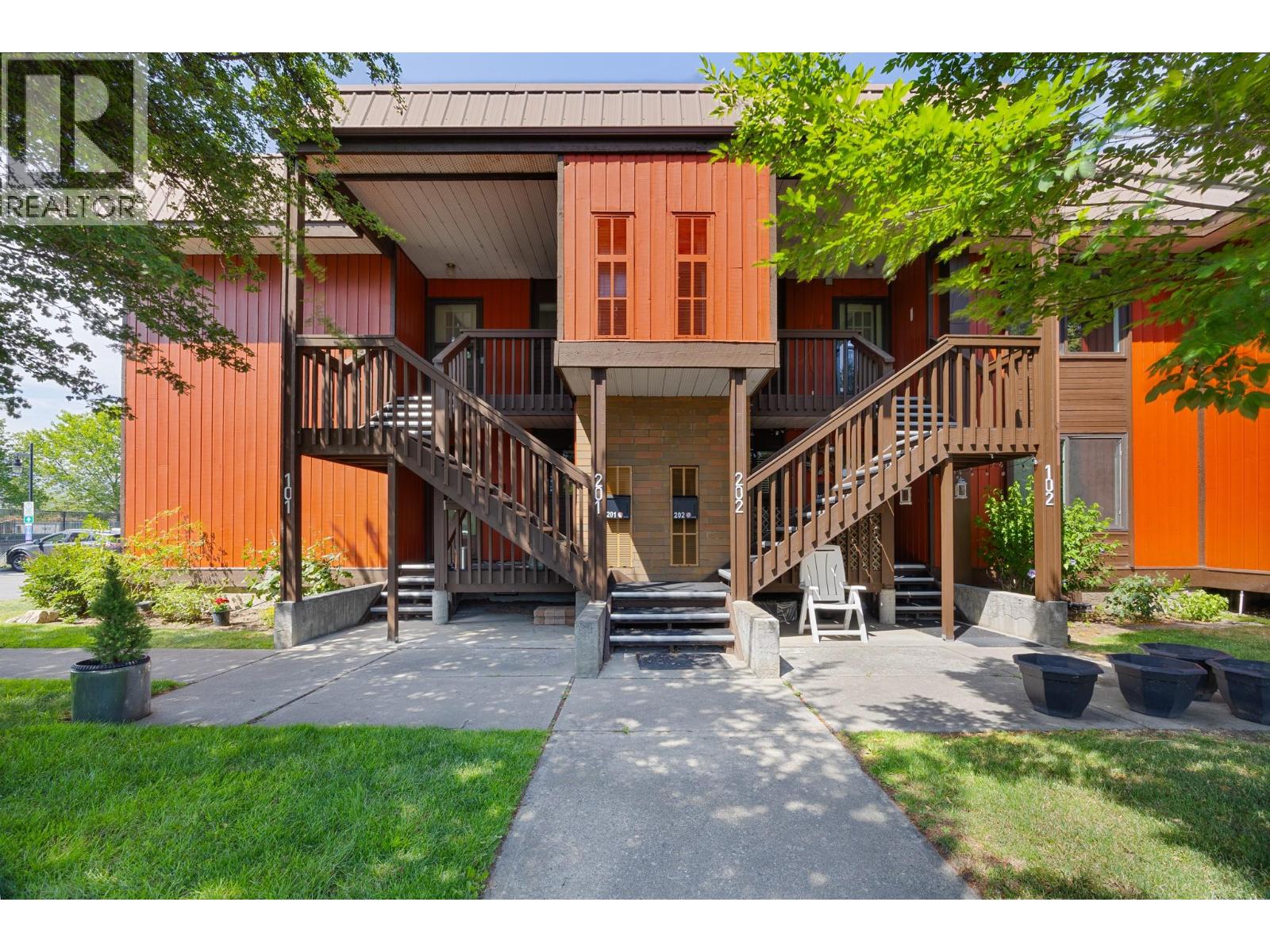 #201 1870 Parkinson Way - 25
