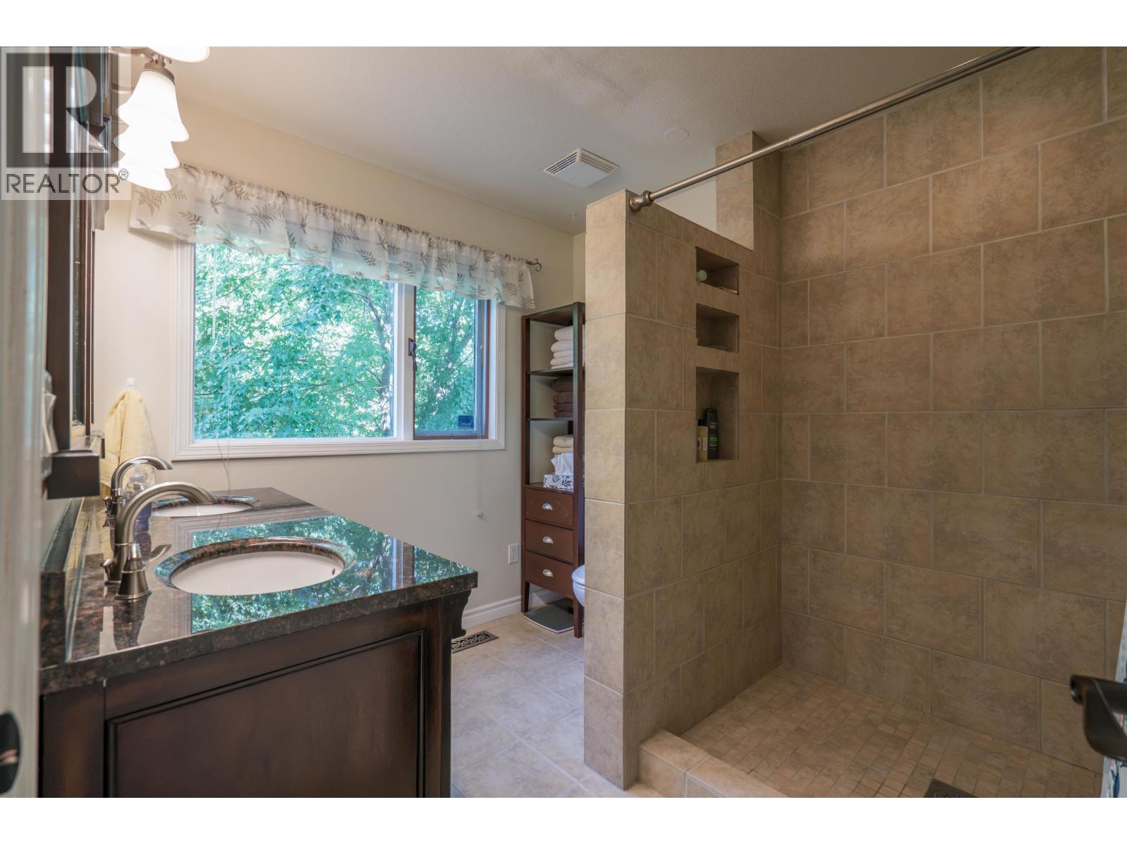 Photo 20 of 28 — 3182 WALLACE CRESCENT · Prince George, BC