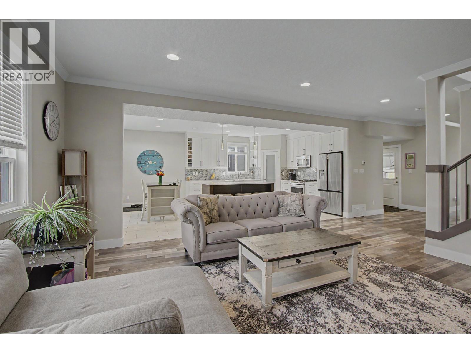 Photo 14 of 36 — 7688 SOUTHRIDGE AVENUE · Prince George, BC