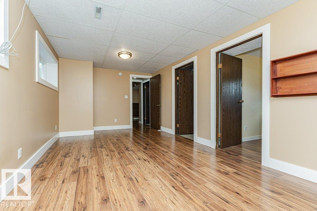9209 80 ST - 43