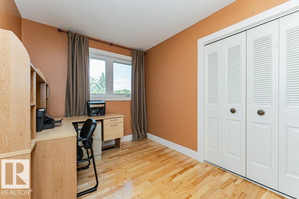 9209 80 ST - 39