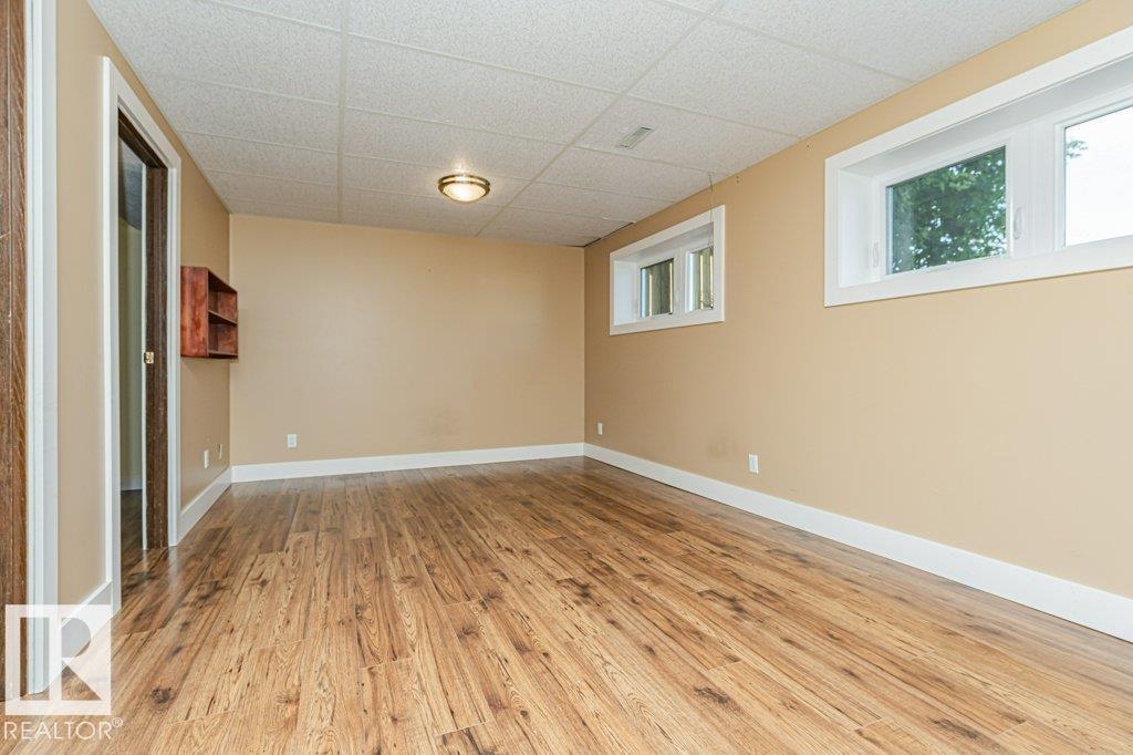 9209 80 ST - 41