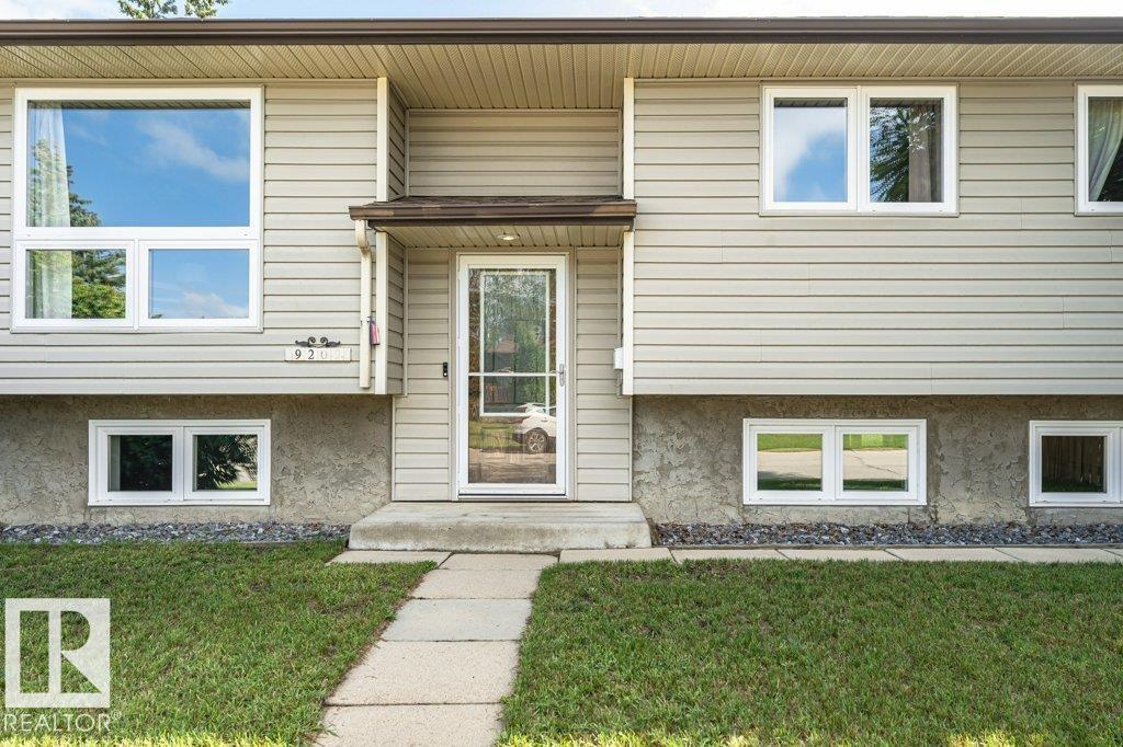 9209 80 ST - 58