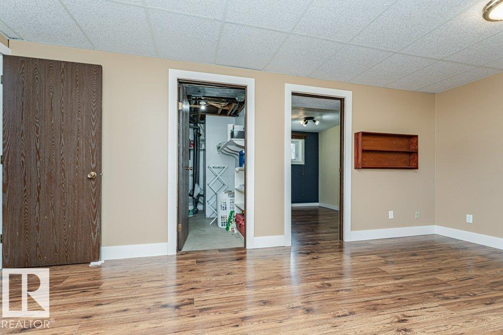9209 80 ST - 44